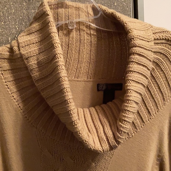 NWT Extra long ladies tan sweater with belt - Picture 2 of 8